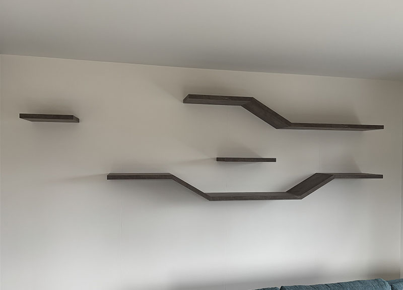 Étagères murales design angulaires sur mesure